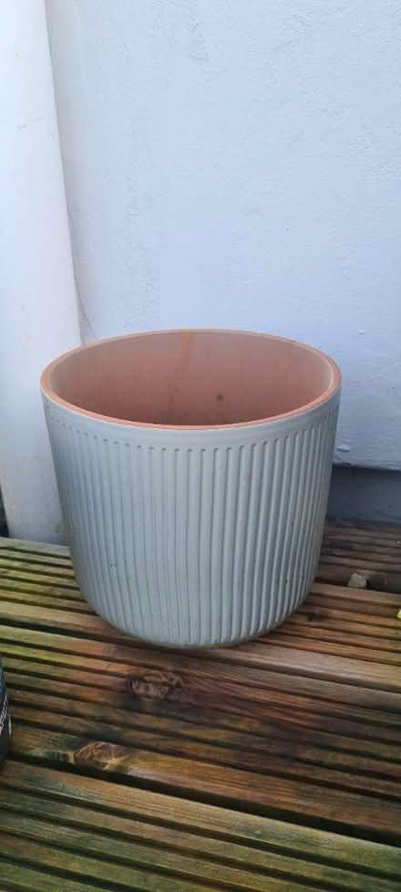 Photo of free Outdoor pots (L4) #1
