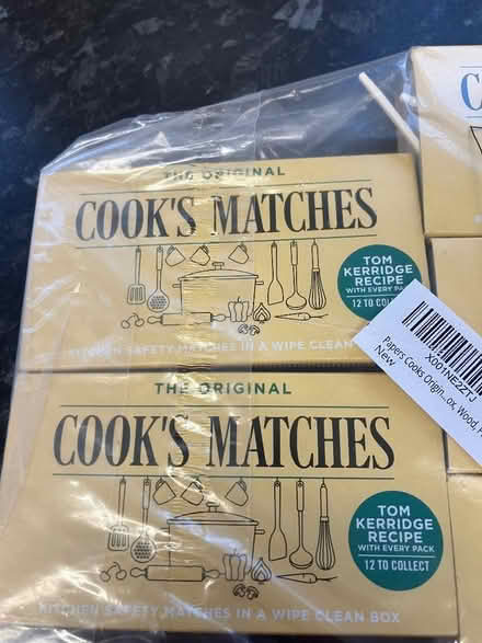Photo of free 5 Boxes Cooks Matches (IP2) #2