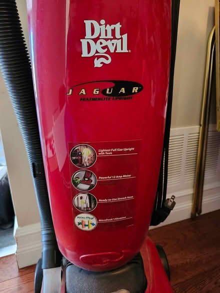 Photo of free Dirt Devil upright Vacuum (Kanata (Katimavik)) #4