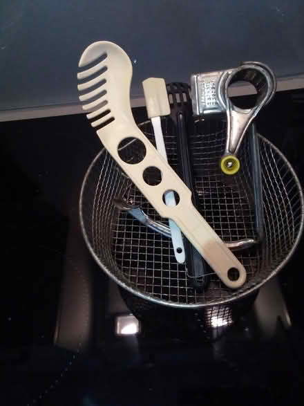 Photo of free Kitchen tools (Wendover HP22) #1