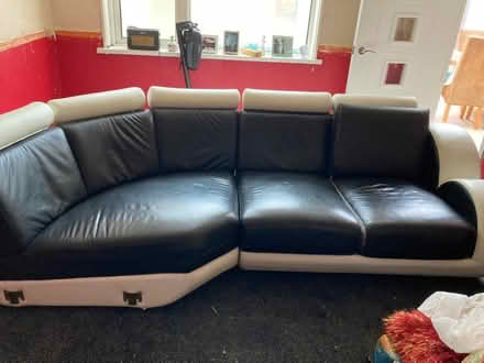 Photo of free Black and white funky settee (Queens Park BH8) #2