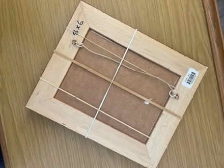 Photo of free 8 x 6" hanging photo frame (The Hockering GU22) #2