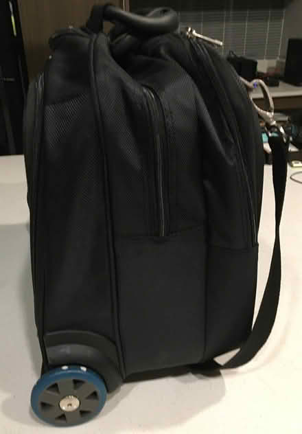 Photo of free Kensington Laptop bag (Allen) #1