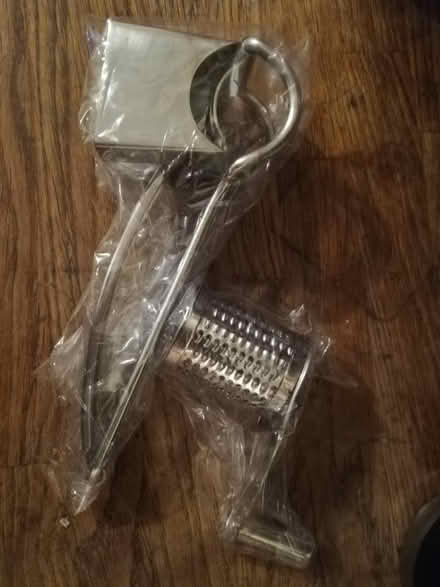 Photo of free Rotary cheese grater. (Sedbergh LA10) #2