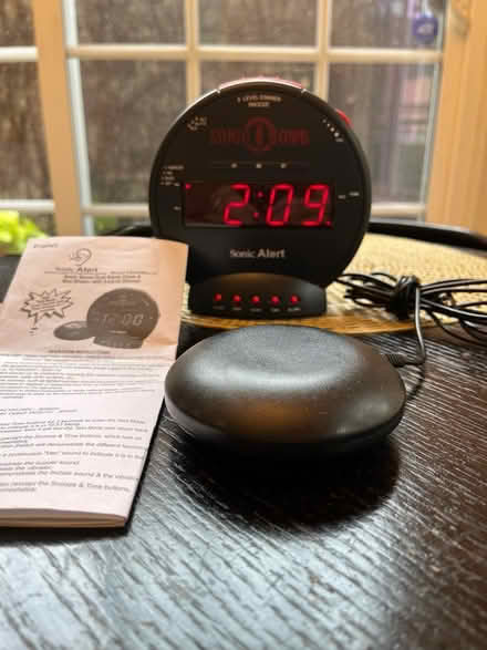 Photo of free Alarm clock with instructions (Alhambra) #1