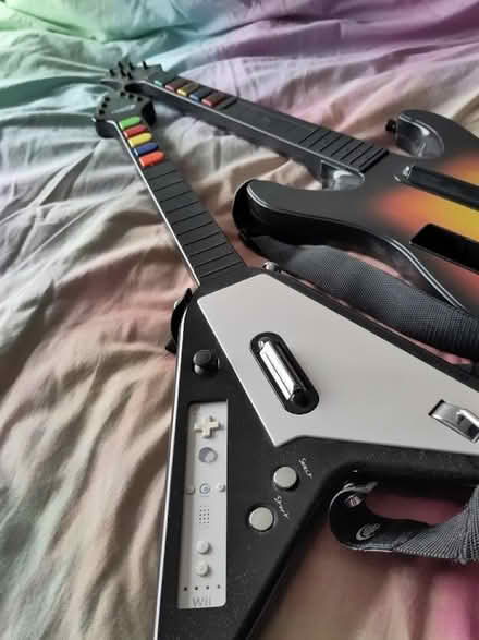 Photo of free Nintendo Wii Guitars (Northern Moor M23) #2
