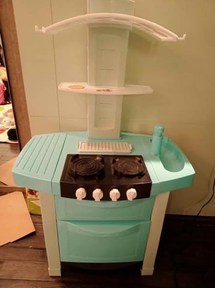 Photo of free Kitchen set (North Acton W3) #1