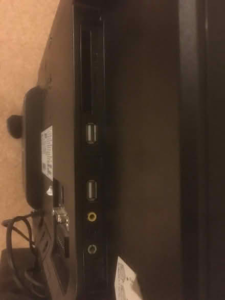 Photo of free Toshiba 22" TV With Internal DVD Player Spares/Repair (Shevington Vale WN6) #2