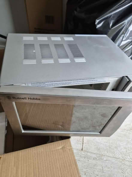 Photo of free working microwave (SE9 4) #1
