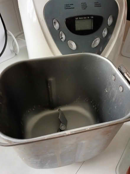 Photo of free Morphy Richards 2lb capacity breadmaker (Eastwick KT23) #3