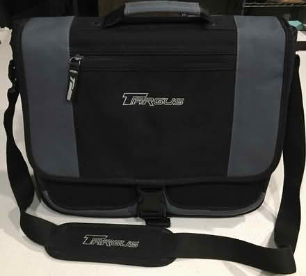 Photo of free Targus laptop bag (Allen) #2