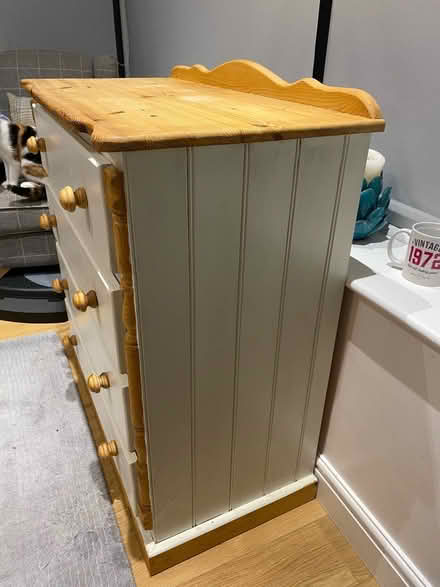 Photo of free Chest of drawers (Caversfield OX27) #1