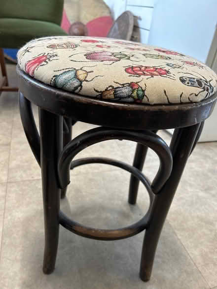 Photo of free 1 stool (DL12) #3