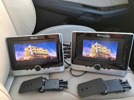 Photo of free Portable DVD player (2 screens) (Firhouse) #1