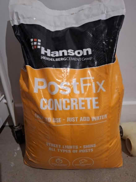 Photo of free PostFix Concrete (IG10 Loughton) #1