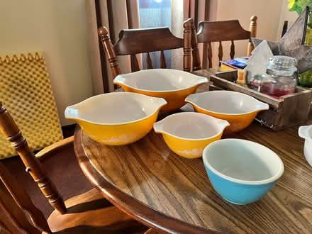 Photo of free PYREX mixing bowls (Harbor Area) #2