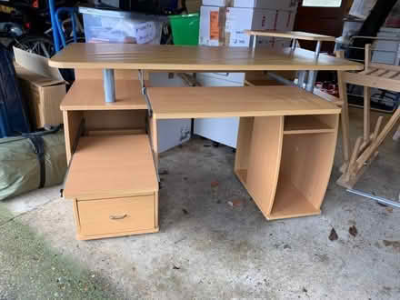 Photo of free Desk (Reydon IP18) #2