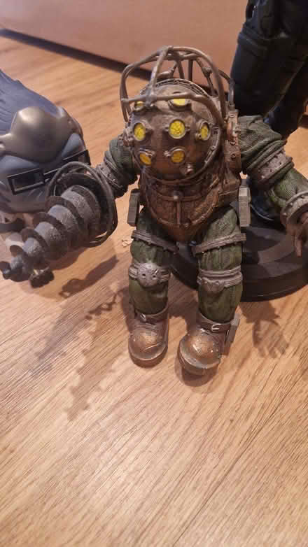 Photo of free Figures and characters from games (Merry Hill WD23) #2