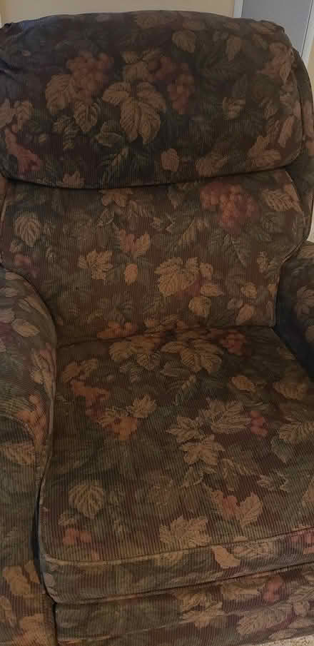 Photo of free Pair of Recliner Chairs (East Bradford, West Chester PA) #1