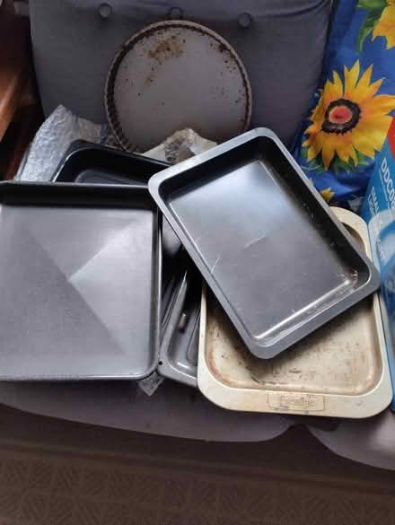 Photo of free Oven and baking trays. (Stocksbridge S36) #1