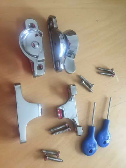 Photo of free Sash window fasteners (Frankwell SY3) #2