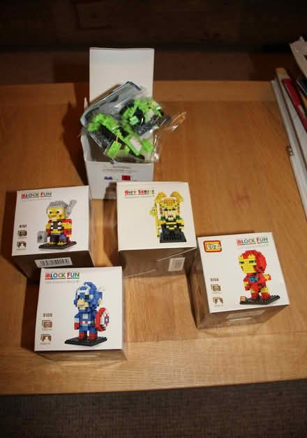 Photo of free LOZ iBLOCK Cubes (Collectables) (Farnham GU9) #1