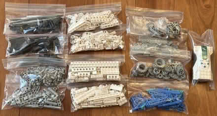 Photo of free LEGO Mindstorms Star Wars Droid Developer Kit (Germantown 20874) #2