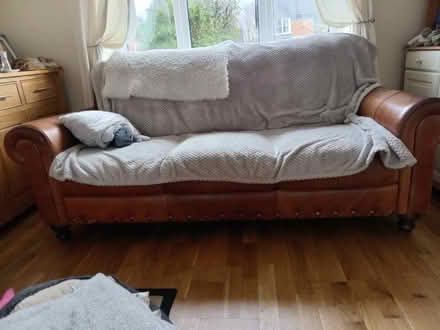 Photo of free settees (West Park WA10) #2
