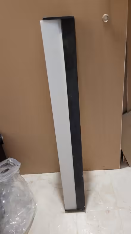 Photo of free 36" Tube light Fixtures (Moodie Drive and Carling Ave) #4