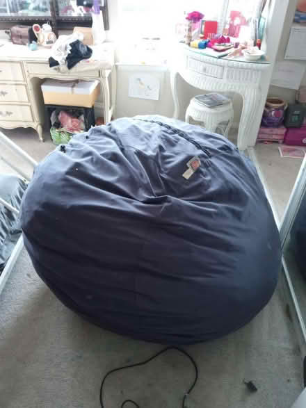 Photo of free Blue-Large Bean Bag (20879) #1