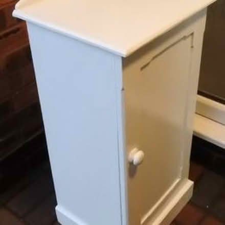 Photo of free Small white painted wooden cupboard (Lower Penwortham PR1) #1