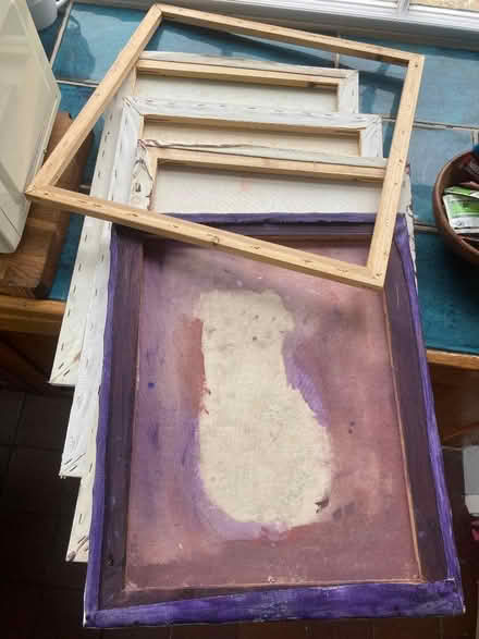 Photo of free Used artist’s framed oil canvasses (Hastings TN35) #3