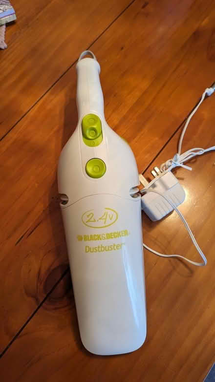 Photo of free Cordless vacuum - for spares or repair (Calverton MK19) #1