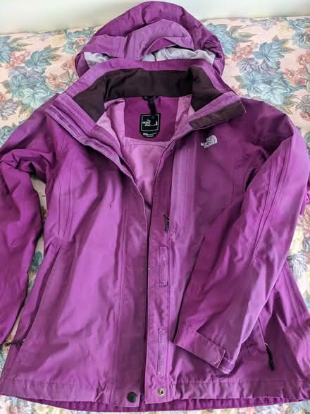 Photo of free Ladies Jacket North Face (Fetcham) #1
