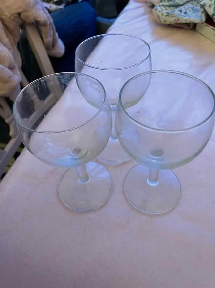 Photo of free 3x wine glasses (High barnet) #3