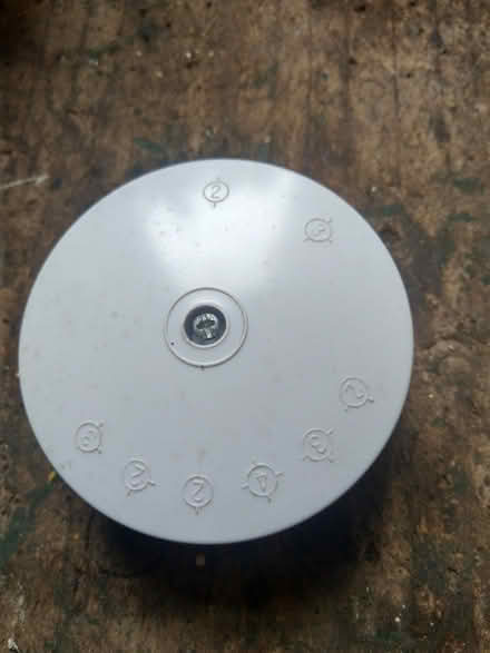 Photo of free Selection of electrical bits (HR6) #3