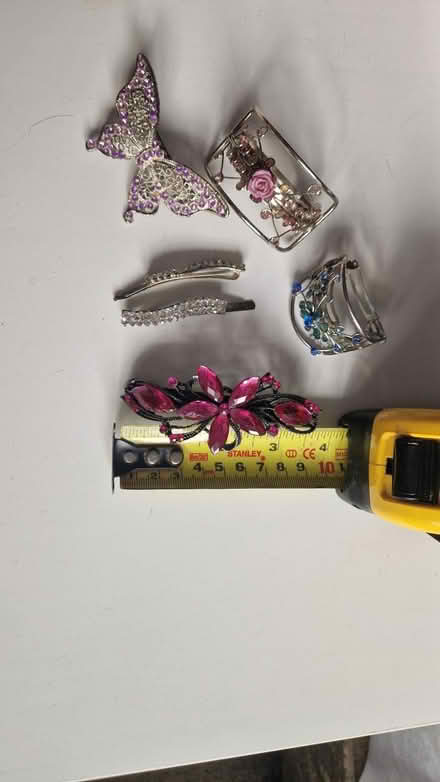 Photo of free Hair clips (Merry Hill WD23) #3