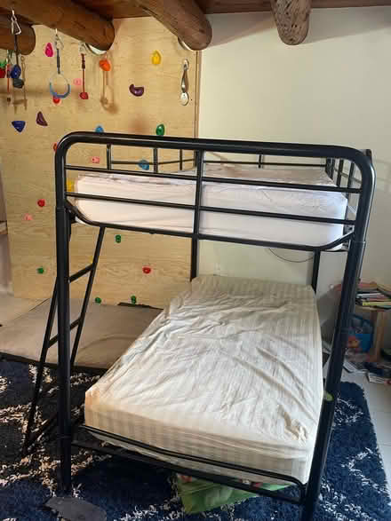 Photo of free Bunk bed (Central and the river) #1