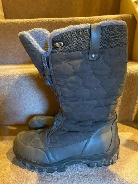 Photo of free Snow boots (LE11 Loughborough) #1