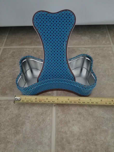 Photo of free Dog treat tin (Streetsville l5m1g7) #1