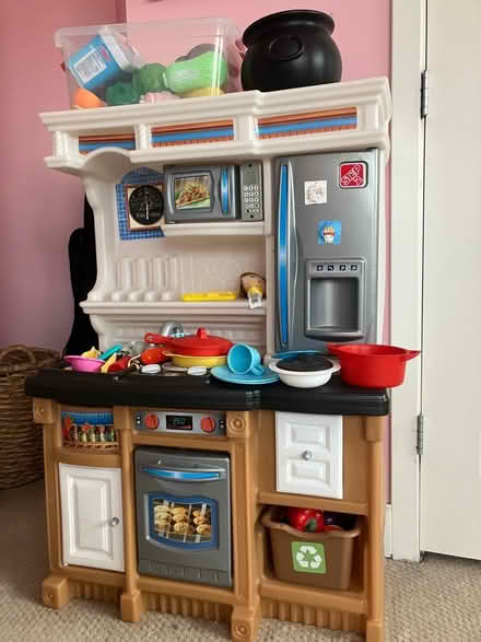 Photo of free Kids play kitchen (Tenleytown) #1