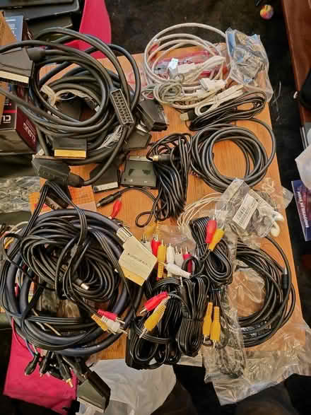 Photo of free big bag of various audio, video, computer cables (Wandsworth SW15) #1