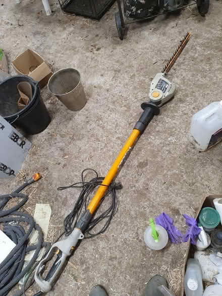 Photo of free Telescopic hedge trimmer (Adel LS16) #1