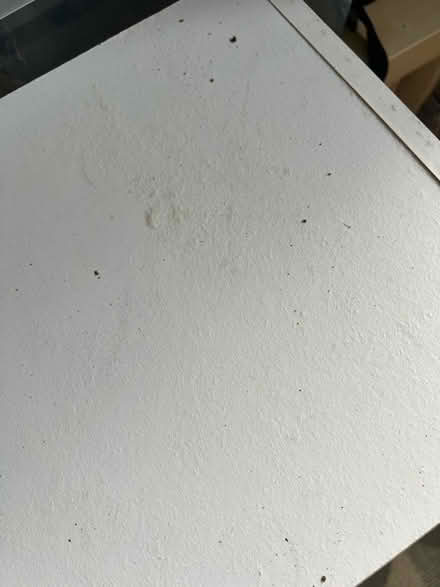 Photo of free White Square Unit (SG5 Ickleford) #1