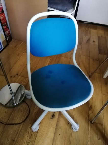 Photo of free Kids chair (SE13) #2