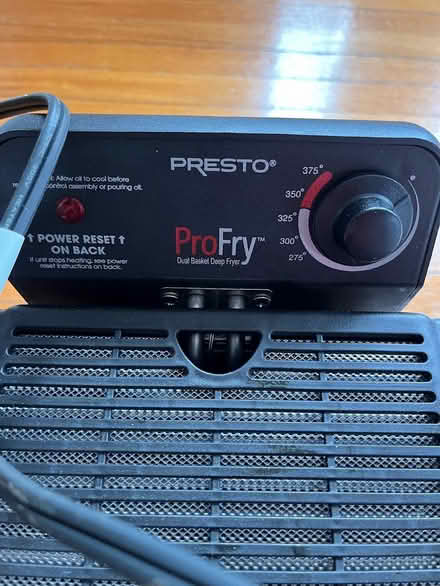 Photo of free Presto Dual Basket Pro Fryer (Highland Park) #2