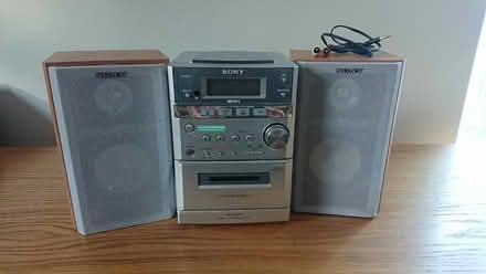 Photo of free Mini Sony Hi-fi CMT-EP515 (Central Hitchin, SG5) #1