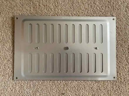 Photo of free Mapvent vent cover 260mm x 165mm (Malvern Link WR14) #2