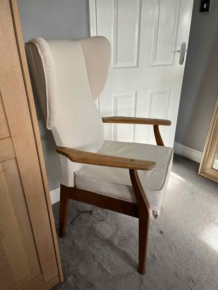 Photo of free High wing back armchair (BR7) #1