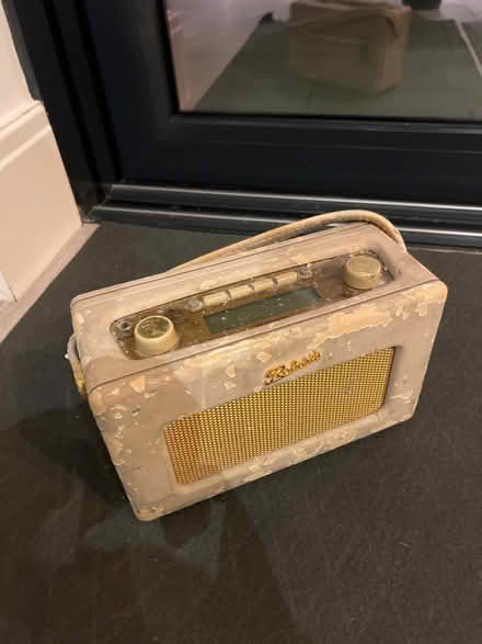 Photo of free Robert’s dab radio (Stockport SK7) #1